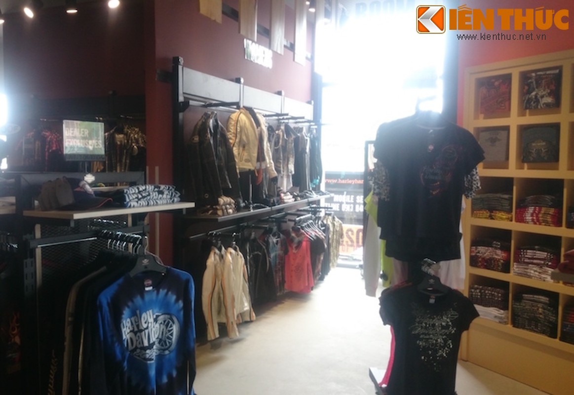 “Dot nhap” showroom Harley-Davidson dau tien tai Ha Noi-Hinh-6